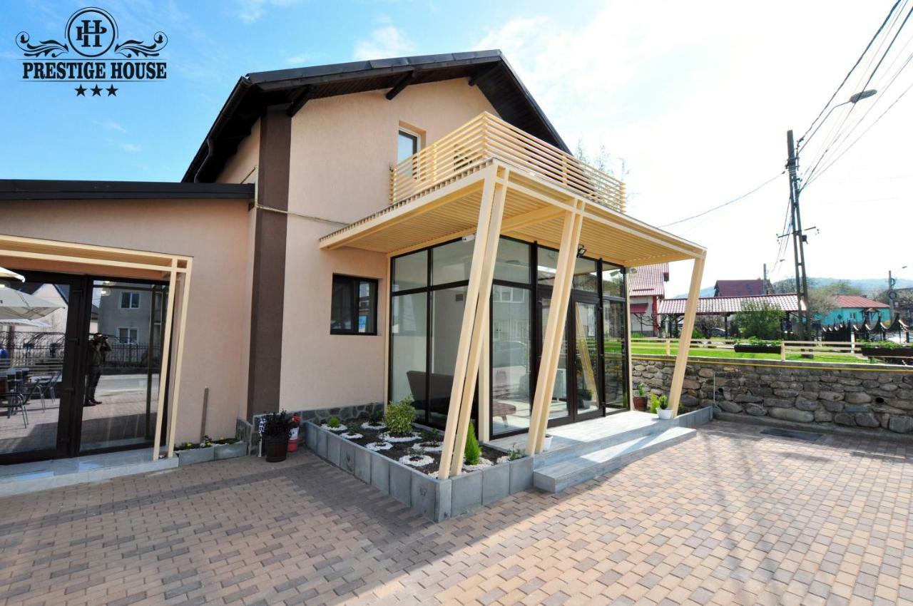 Pensiunea Prestige House Curtea de Argeş Exterior foto