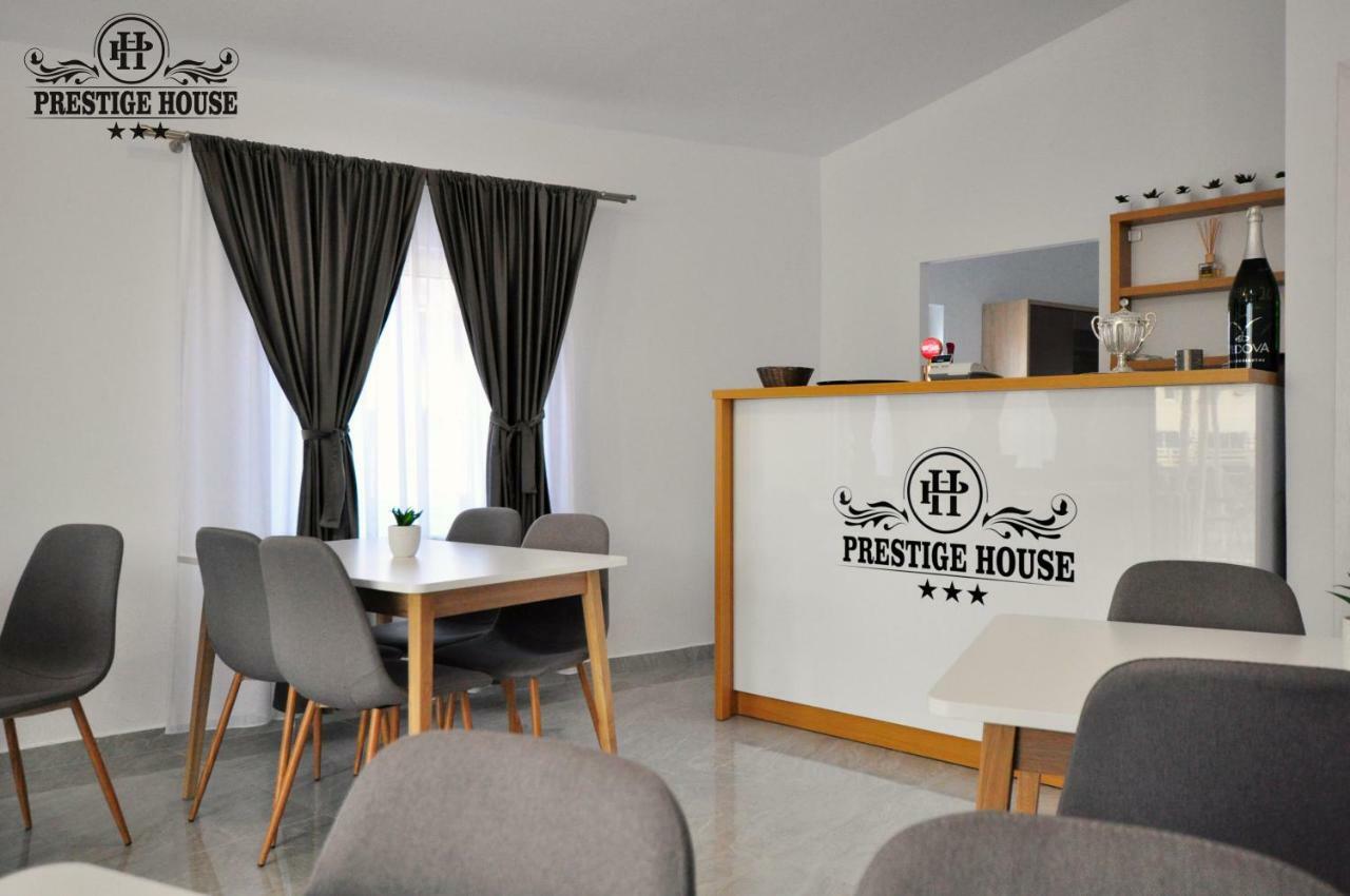 Pensiunea Prestige House Curtea de Argeş Exterior foto
